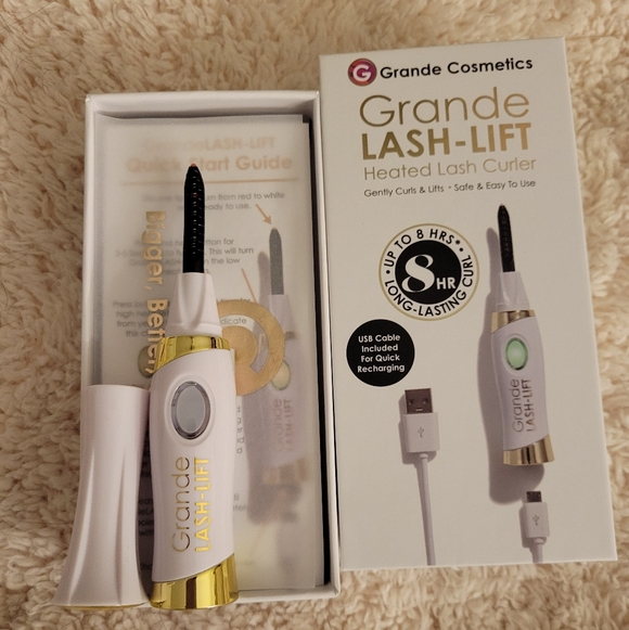 Sephora Other - Sephora Grande Lash-Lift Heated Lash Curler - White and Gold
